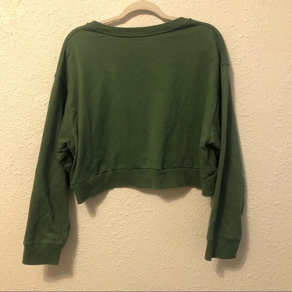 Angel’s Welcome Market Green Long Cropped Crew Neck Sweatshirt Large - Picture 3 of 5